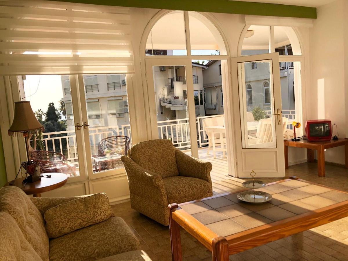 Seaside M And B House Apartment
